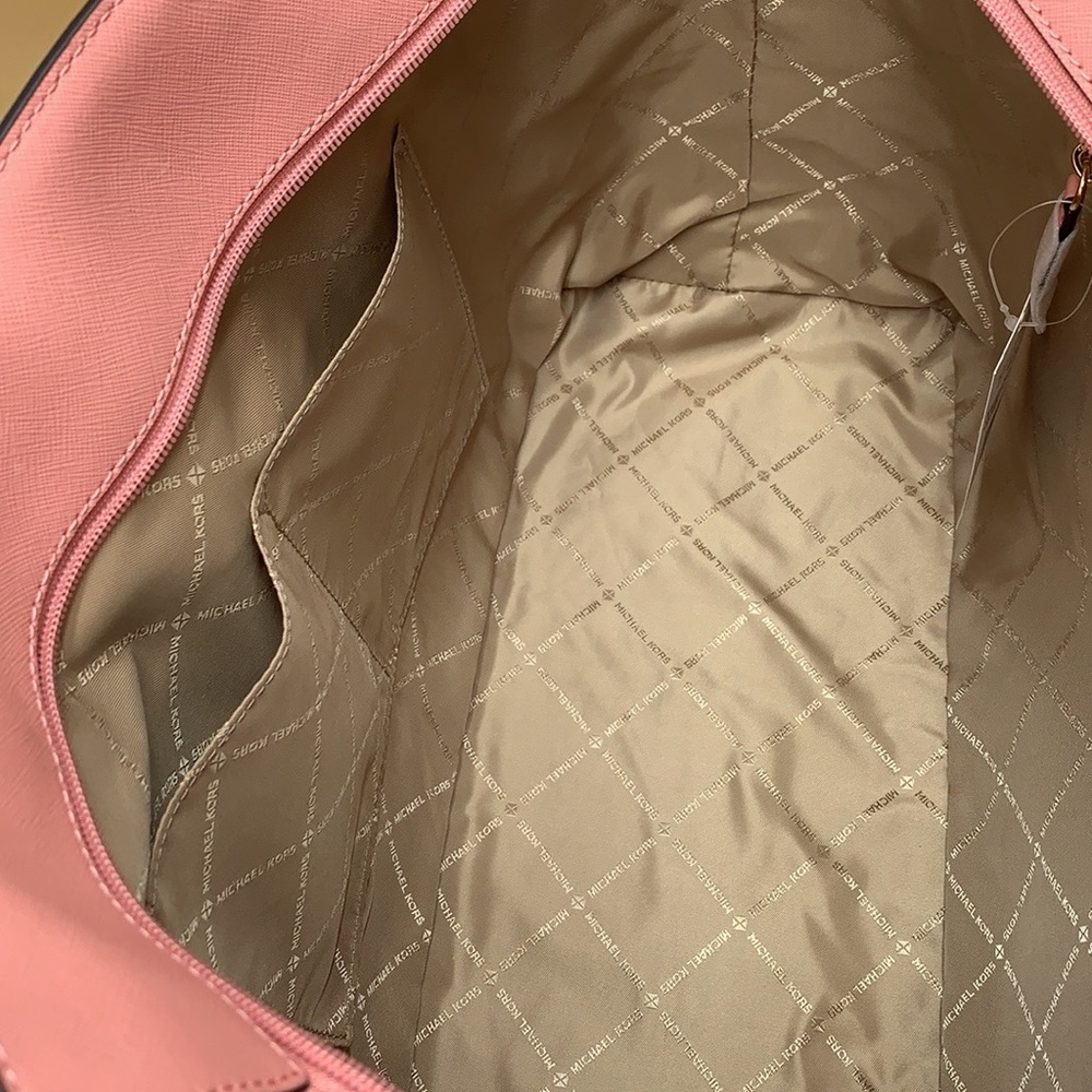 MICHAEL KORS GILLY LARGE DRAWSTRING TRAVEL TOTE PRIMROSE COLOR - Picture 10 of 15